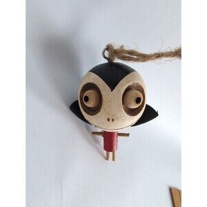 Pier 1 Crazy Heads Dracula Vampire Halloween Ornament